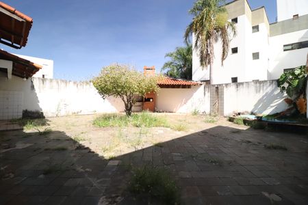 Casa para alugar com 197m², 4 quartos e 3 vagasQuintal