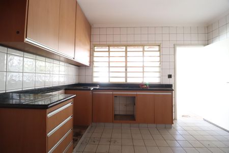 Casa para alugar com 197m², 4 quartos e 3 vagasCozinha