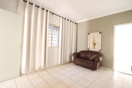 Casa para alugar com 197m², 4 quartos e 3 vagasSala 2