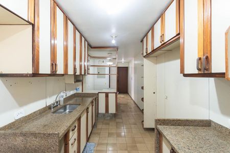 Apartamento à venda com 174m², 4 quartos e 2 vagasCozinha