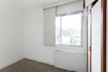 Apartamento à venda com 174m², 4 quartos e 2 vagasQuarto 2