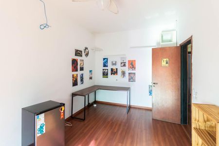 Apartamento à venda com 174m², 4 quartos e 2 vagasQuarto 1