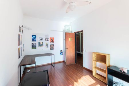 Apartamento à venda com 174m², 4 quartos e 2 vagasQuarto 1