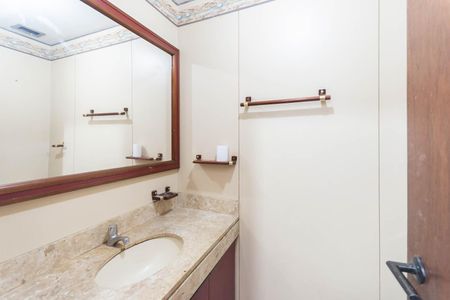 Apartamento à venda com 174m², 4 quartos e 2 vagasLavabo