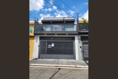 Casa para alugar com 85m², 2 quartos e 1 vagaFachada