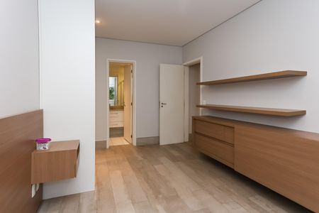 Apartamento para alugar com 101m², 2 quartos e 2 vagas Apartamento para alugar com 101m², 2 quartos e 2 vagassuíte