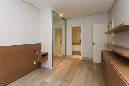 Apartamento para alugar com 101m², 2 quartos e 2 vagas Apartamento para alugar com 101m², 2 quartos e 2 vagassuíte