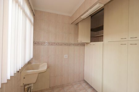 Apartamento à venda com 72m², 2 quartos e 2 vagasÁrea de Serviço