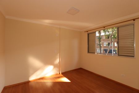 Apartamento à venda com 72m², 2 quartos e 2 vagasQuarto 2