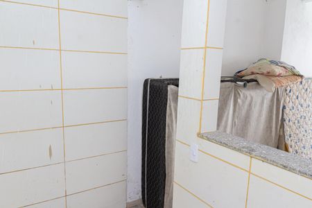 Casa para alugar com 38m², 1 quarto e 1 vagaÁrea de Serviço