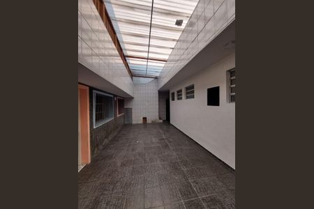 Casa à venda com 256m², 4 quartos e 6 vagasÁrea externa