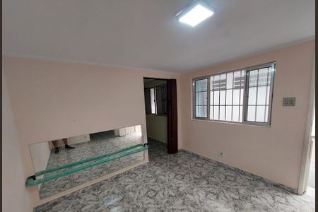 Sala de casa à venda com 4 quartos, 256m² em Vila Dalva, São Paulo