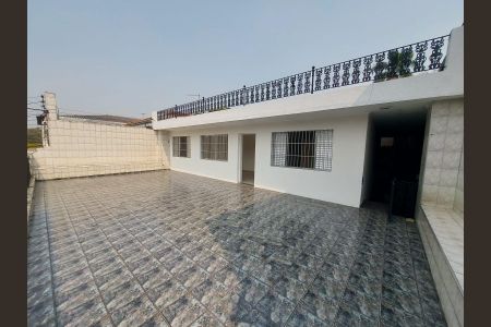 Casa à venda com 256m², 4 quartos e 6 vagasÁrea externa