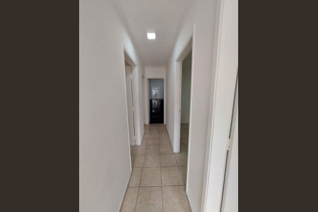 Casa à venda com 256m², 4 quartos e 6 vagasCorredor
