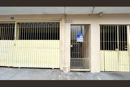 Casa para alugar com 60m², 2 quartos e sem vagaPlaca instalada na fachada do imóvel 