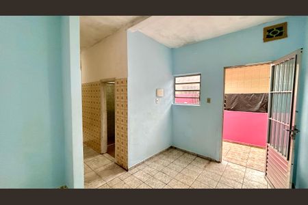 Sala de casa para alugar com 2 quartos, 60m² em Jardim Normandia, Guarulhos