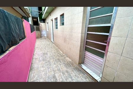 Casa para alugar com 60m², 2 quartos e sem vagaÁrea de Serviço