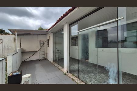 Casa para alugar com 80m², 2 quartos e sem vagaArea de serviço