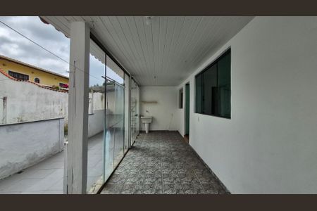 Casa para alugar com 80m², 2 quartos e sem vagaArea de serviço