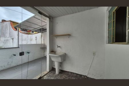 Casa para alugar com 80m², 2 quartos e sem vagaArea de serviço