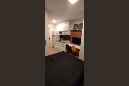 Sala/Quarto de kitnet/studio para alugar com 1 quarto, 22m² em Jardim das Acacias, São Paulo