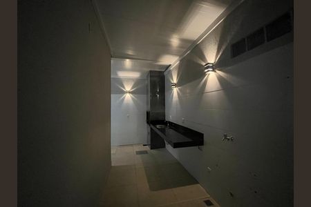 Apartamento à venda com 100m², 2 quartos e 1 vagaFoto 02