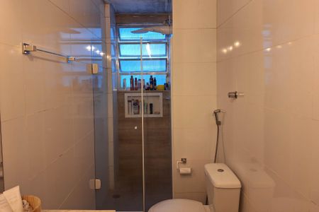 Apartamento à venda com 64m², 2 quartos e sem vaga Apartamento à venda com 64m², 2 quartos e sem vagaBanheiro