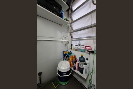 Apartamento à venda com 64m², 2 quartos e sem vaga Apartamento à venda com 64m², 2 quartos e sem vagaÁrea de Serviço