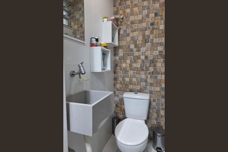 Apartamento à venda com 64m², 2 quartos e sem vaga Apartamento à venda com 64m², 2 quartos e sem vagaBanheiro da Suíte 1
