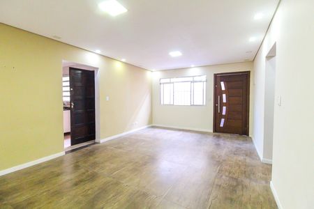 Sala de casa à venda com 4 quartos, 208m² em Guaianases, São Paulo