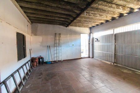 Casa à venda com 208m², 4 quartos e 3 vagasGaragem