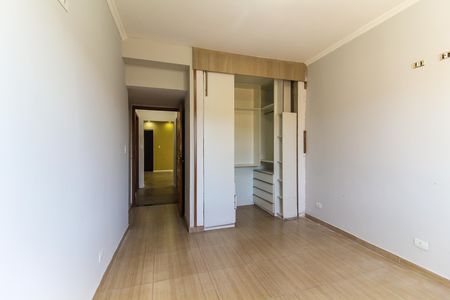 Casa à venda com 208m², 4 quartos e 3 vagasQuarto 1
