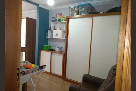 Casa à venda com 208m², 3 quartos e 3 vagasQuarto