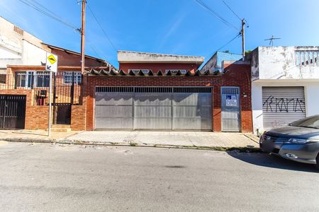 Casa à venda com 208m², 4 quartos e 3 vagasFachada