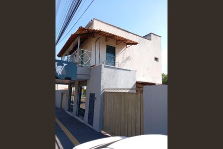 Fachada de casa para alugar com 2 quartos, 80m² em Setor Recanto das Minas Gerais, Goiânia