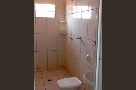 Banheiro de casa para alugar com 2 quartos, 80m² em Setor Recanto das Minas Gerais, Goiânia