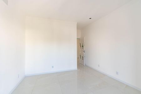 Casa à venda com 100m², 3 quartos e 2 vagas