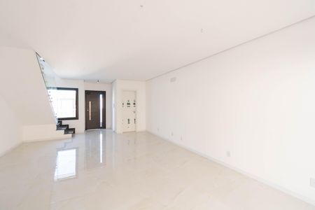 Casa à venda com 100m², 3 quartos e 2 vagas