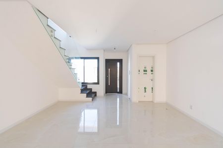 Casa à venda com 100m², 3 quartos e 2 vagas