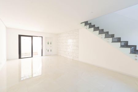 Casa à venda com 100m², 3 quartos e 2 vagas