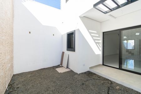 Casa à venda com 100m², 3 quartos e 2 vagas
