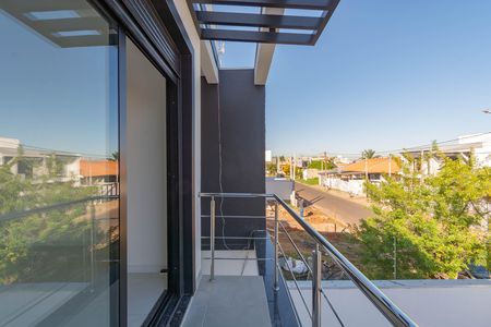 Casa à venda com 100m², 3 quartos e 2 vagas