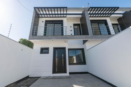 Casa à venda com 100m², 3 quartos e 2 vagas