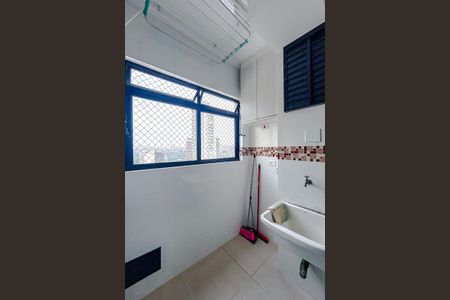 Apartamento para alugar com 74m², 2 quartos e 1 vagaÁrea de Serviço