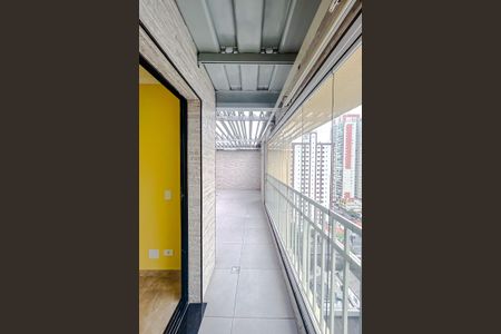 Apartamento para alugar com 74m², 2 quartos e 1 vagaVaranda