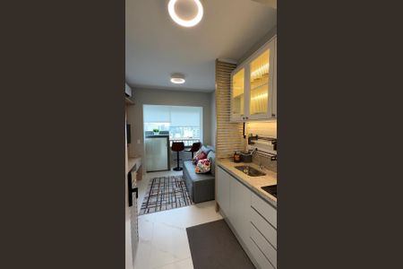 Cozinha de apartamento para alugar com 1 quarto, 25m² em Vila Nova Conceição, São Paulo