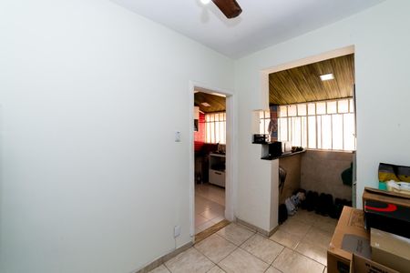 Apartamento à venda com 58m², 2 quartos e sem vaga Apartamento à venda com 58m², 2 quartos e sem vagaQuarto de Serviço