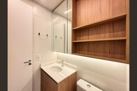 Apartamento para alugar com 26m², 1 quarto e sem vaga Apartamento para alugar com 26m², 1 quarto e sem vagaBanheiro da Suíte