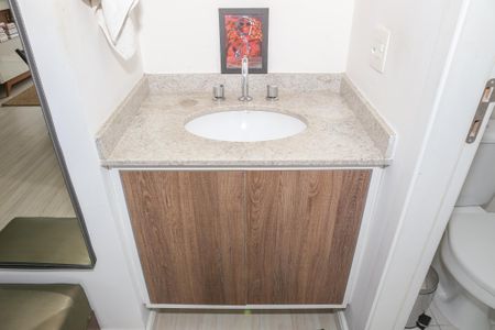 Banheiro de apartamento à venda com 1 quarto, 42m² em Pompeia, São Paulo