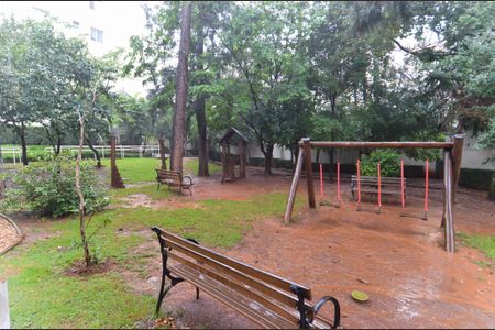 Apartamento à venda com 49m², 2 quartos e 1 vaga Apartamento à venda com 49m², 2 quartos e 1 vagaÁrea comum - Playground